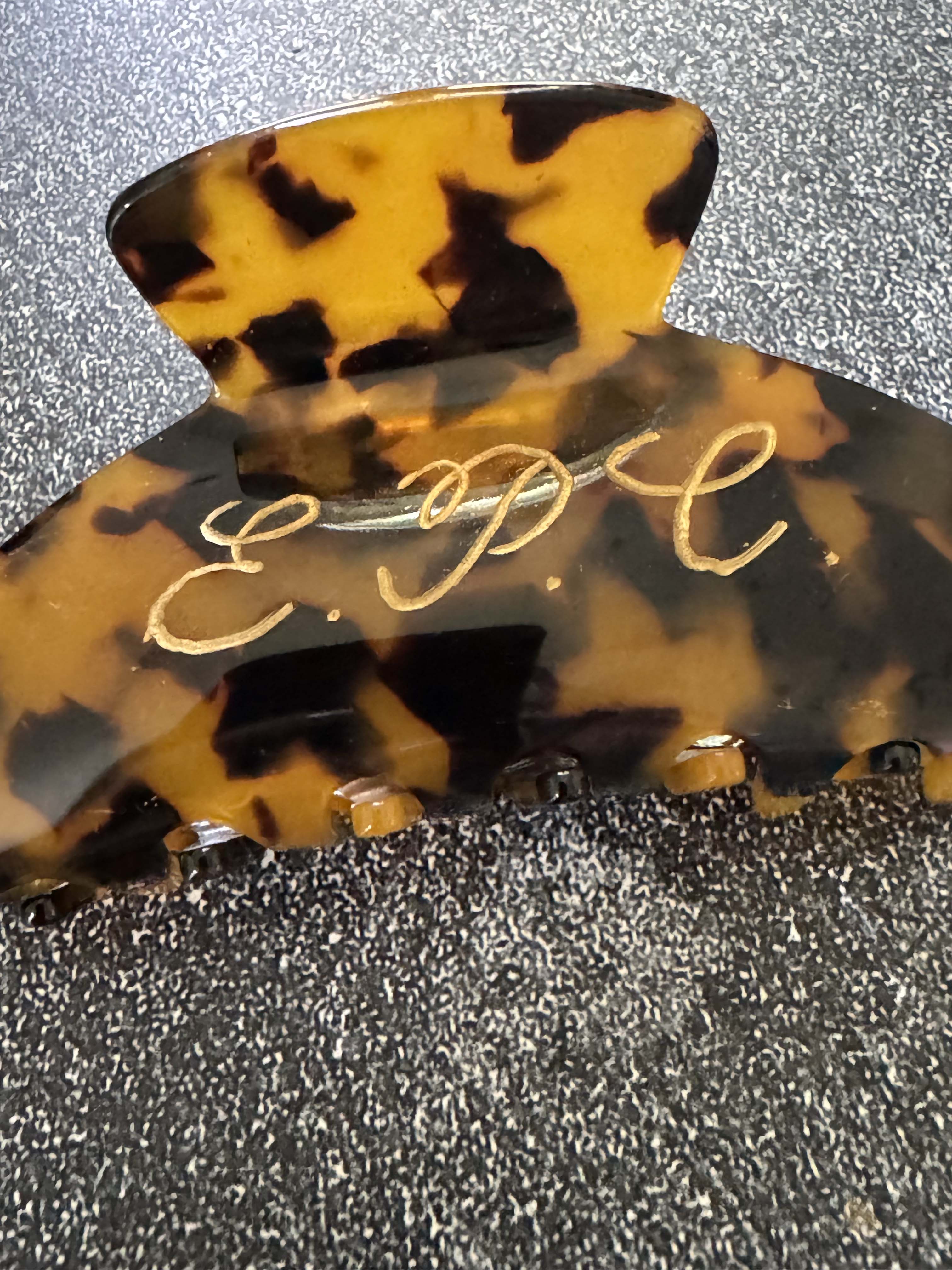 Personalized Engraved Hair Clips & Mirror Set: Custom Dark Tortoiseshell Claw Clips Set with Handheld Mirror