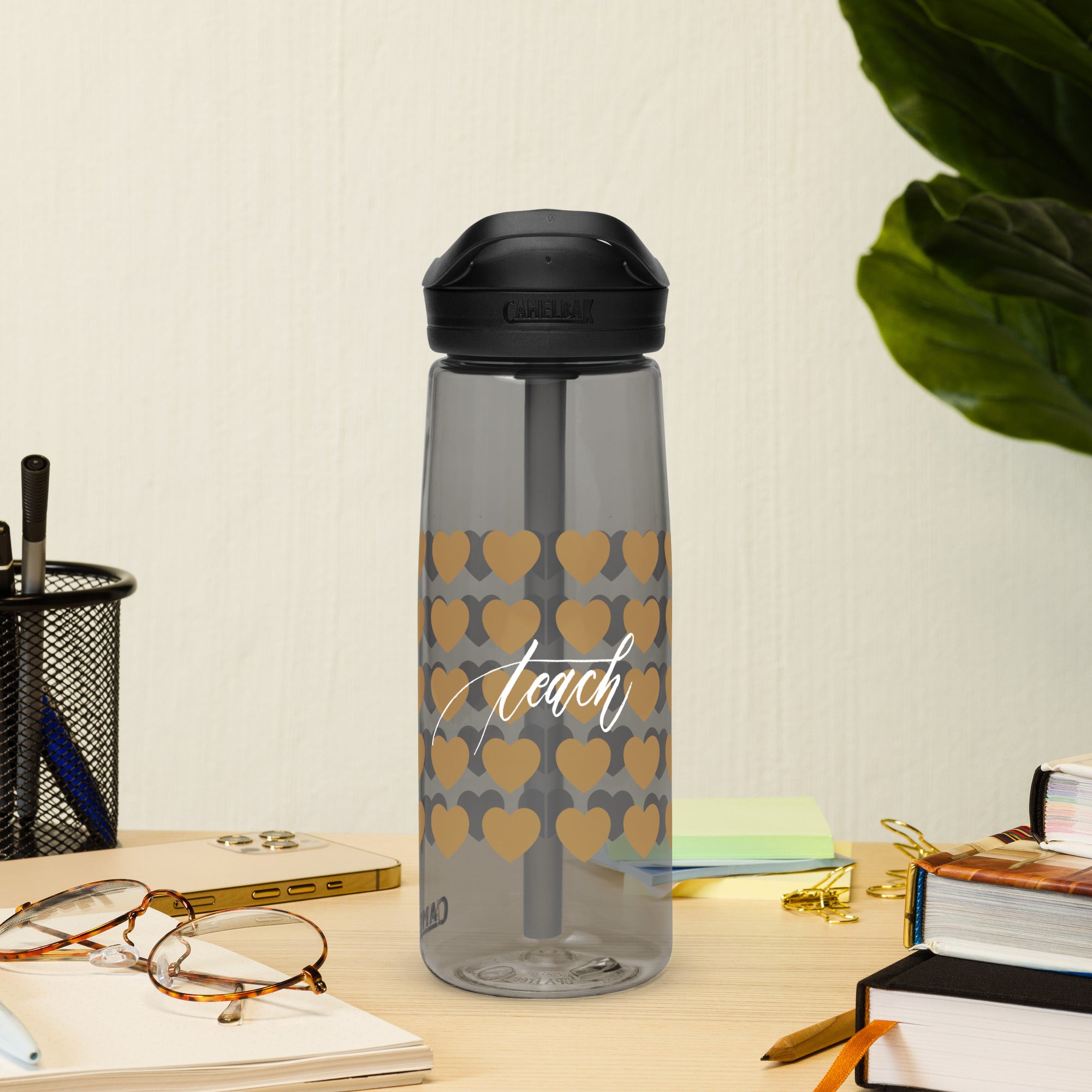 CamelBak Hearts Pattern & Handwritten "Teach" Calligraphy White Chalk Script Printed CamelBak Sports Water Bottle - Teach Because #06